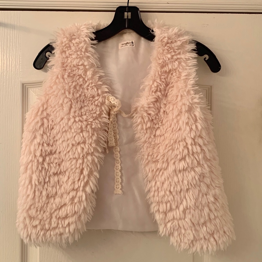 Girls cream fur vest